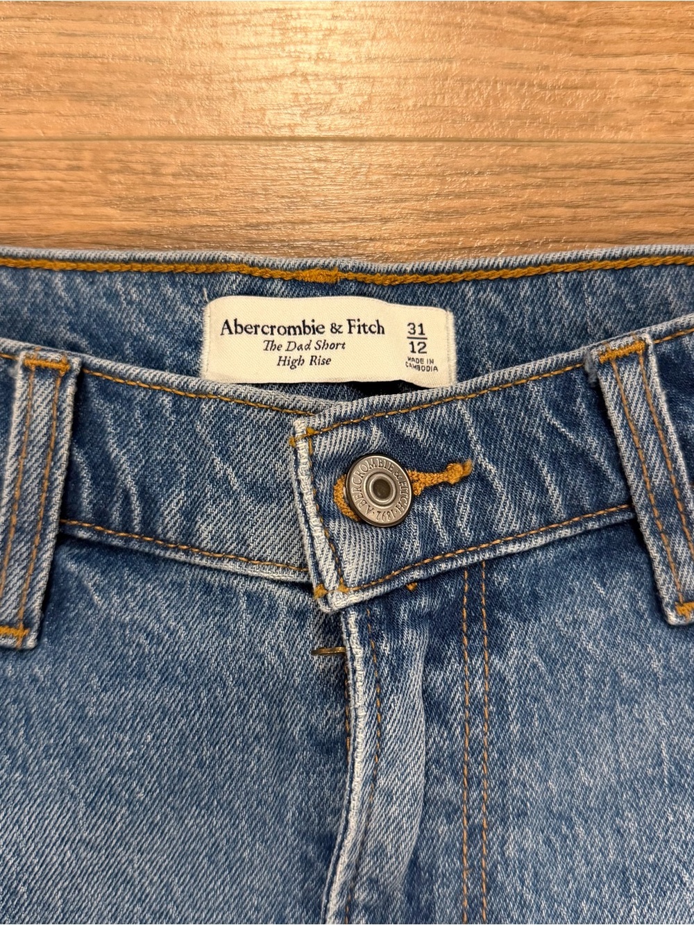 Abercrombie & Fitch The Dad Short - Picture 3 of 4